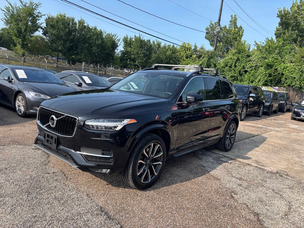 Volvo XC90 Vehicle Full-screen Gallery Image 04