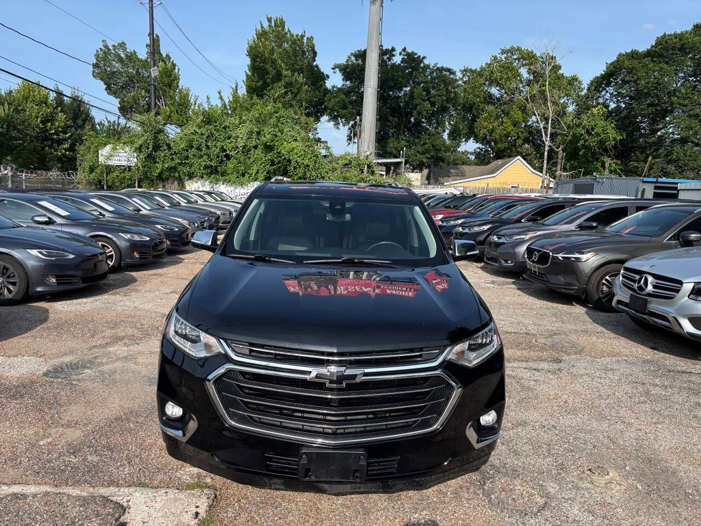 Chevrolet Traverse Vehicle Full-screen Gallery Image 03