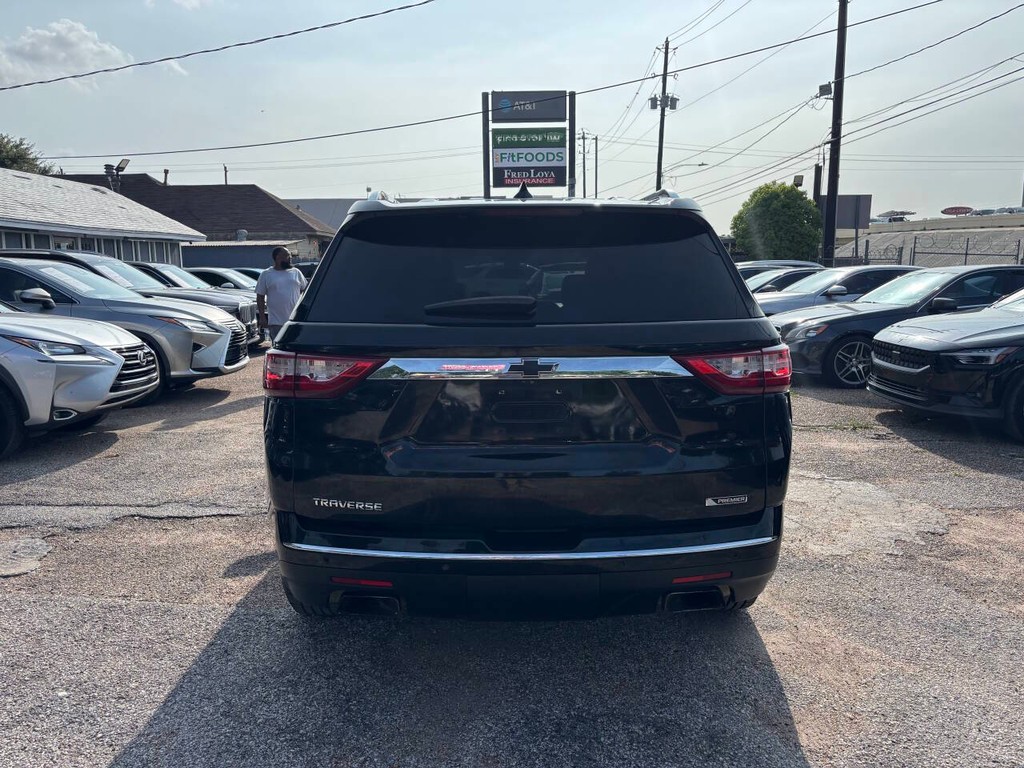 Chevrolet Traverse Vehicle Full-screen Gallery Image 06