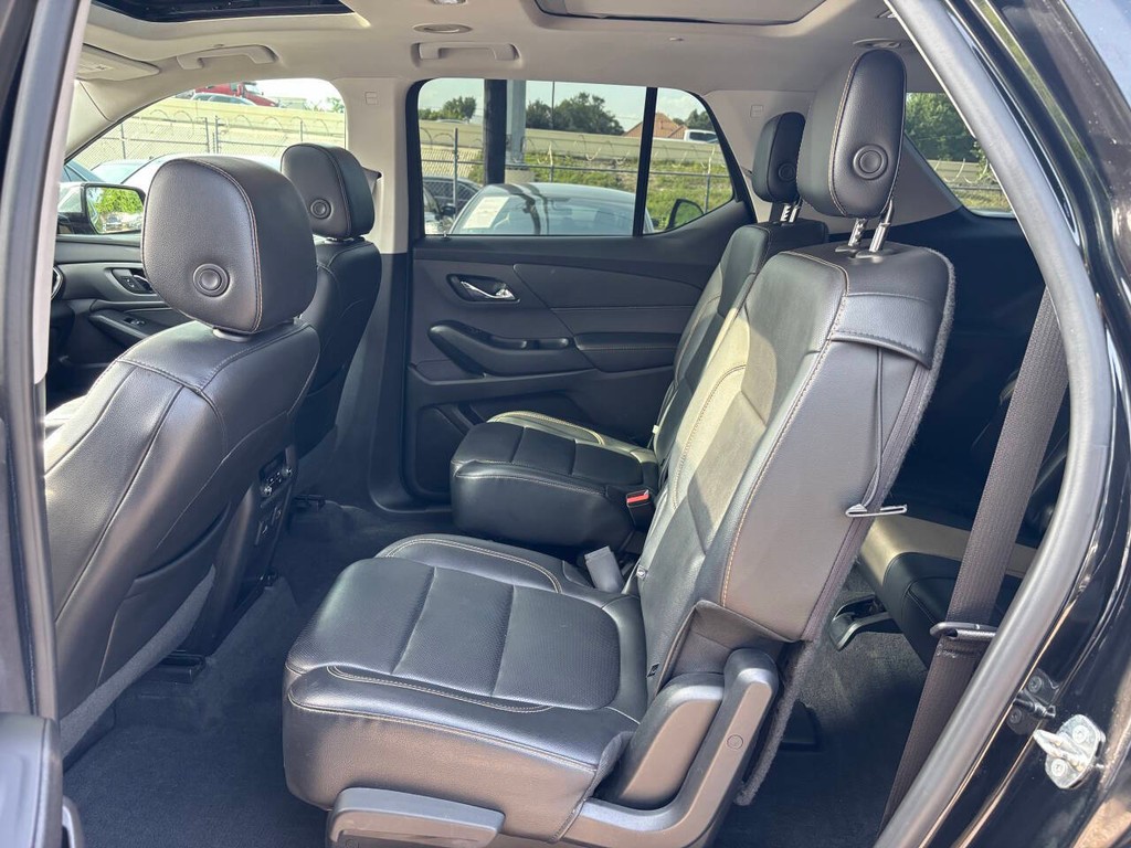 Chevrolet Traverse Vehicle Full-screen Gallery Image 14