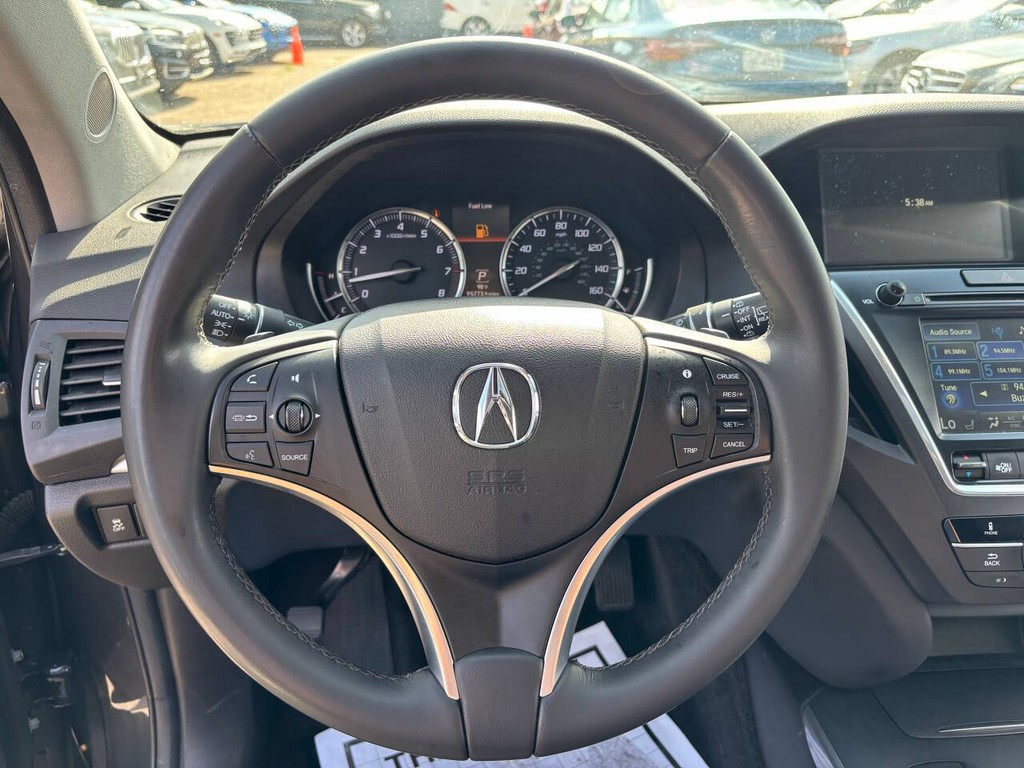 Acura MDX Vehicle Full-screen Gallery Image 24