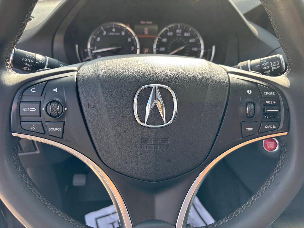 Acura MDX Vehicle Full-screen Gallery Image 25