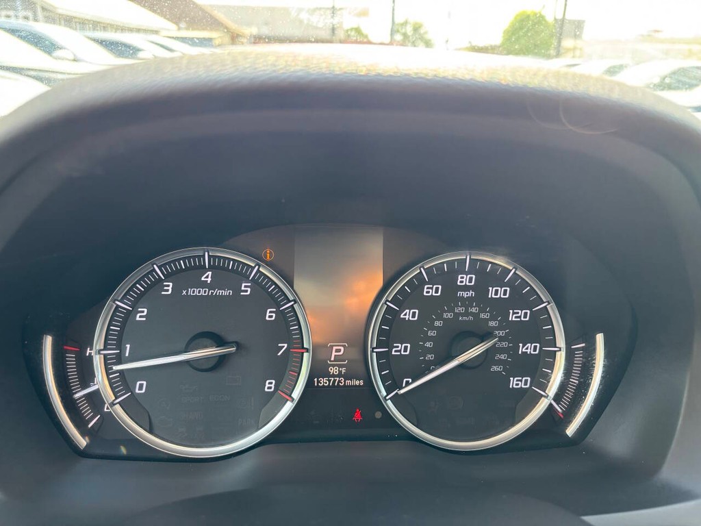 Acura MDX Vehicle Full-screen Gallery Image 29
