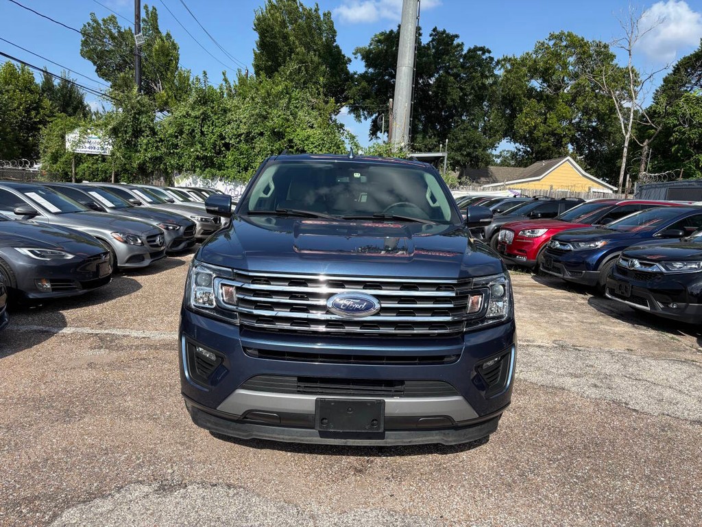 Ford Expedition Vehicle Full-screen Gallery Image 02