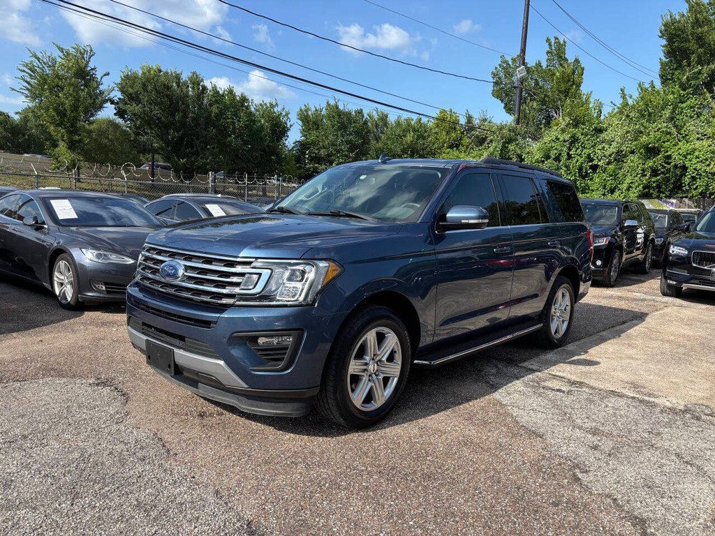 Ford Expedition Vehicle Full-screen Gallery Image 04