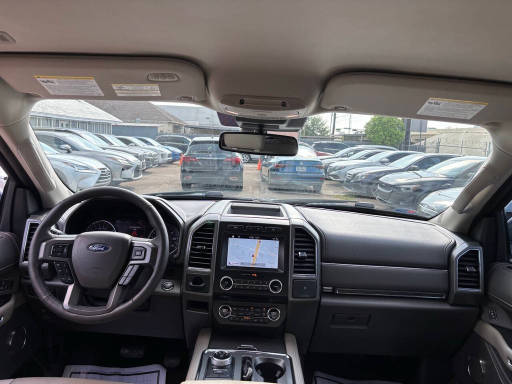 Ford Expedition Vehicle Full-screen Gallery Image 19