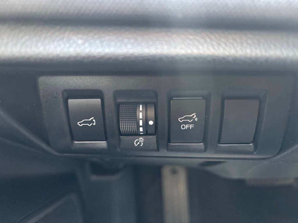 Subaru Outback Vehicle Full-screen Gallery Image 29