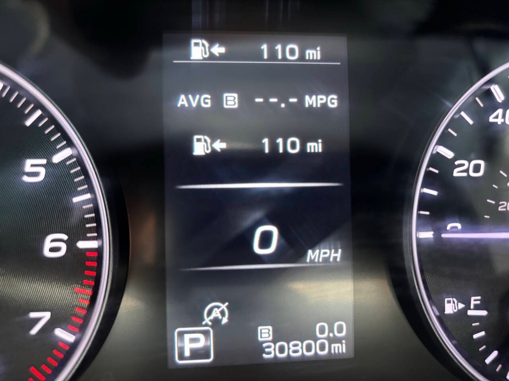 Subaru Outback Vehicle Full-screen Gallery Image 31