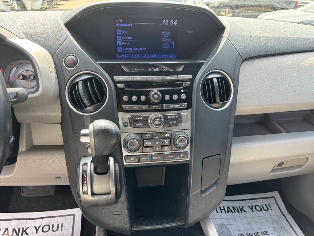 Honda Pilot Vehicle Full-screen Gallery Image 23