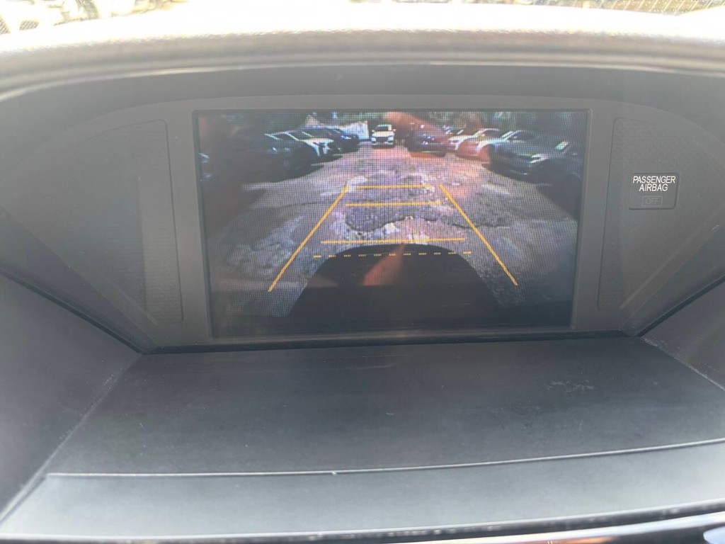 Honda Pilot Vehicle Full-screen Gallery Image 24