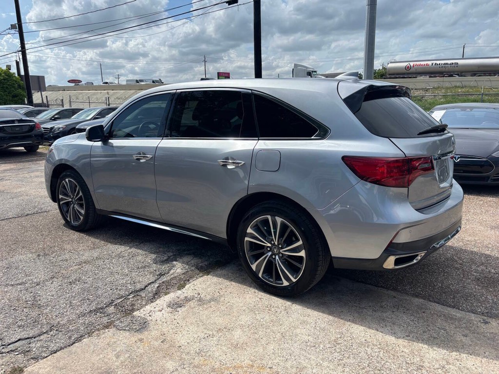 Acura MDX Vehicle Full-screen Gallery Image 04