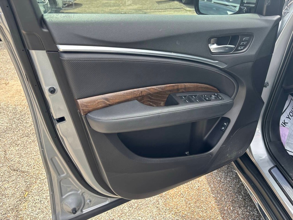 Acura MDX Vehicle Full-screen Gallery Image 09