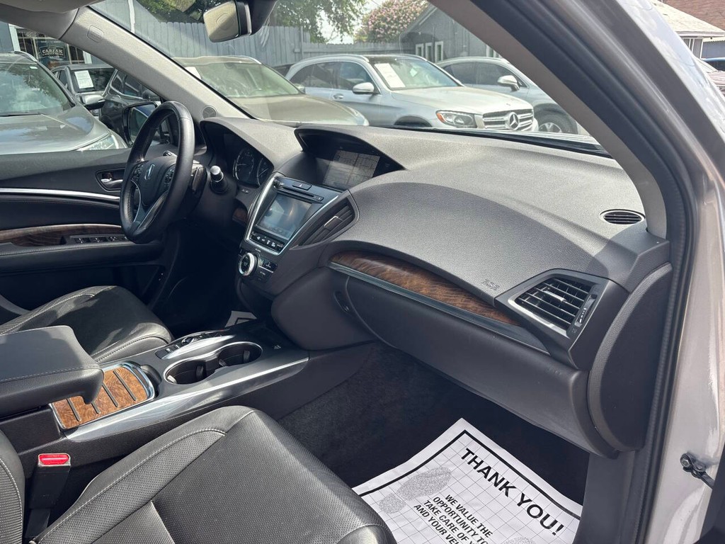 Acura MDX Vehicle Full-screen Gallery Image 10