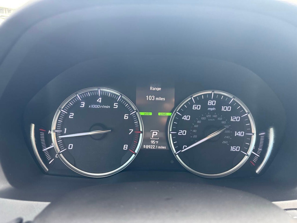 Acura MDX Vehicle Full-screen Gallery Image 33