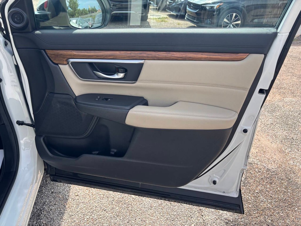 Honda CR-V Vehicle Full-screen Gallery Image 13