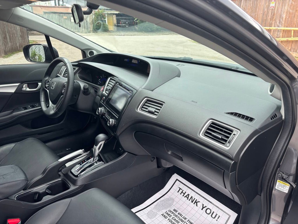 Honda Civic Sedan Vehicle Full-screen Gallery Image 11
