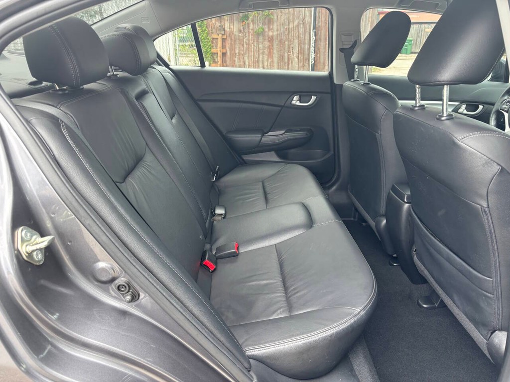 Honda Civic Sedan Vehicle Full-screen Gallery Image 16