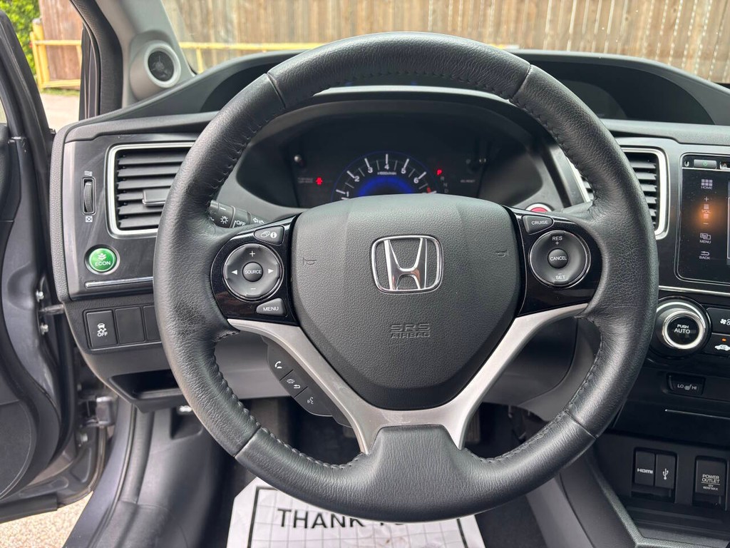 Honda Civic Sedan Vehicle Full-screen Gallery Image 23