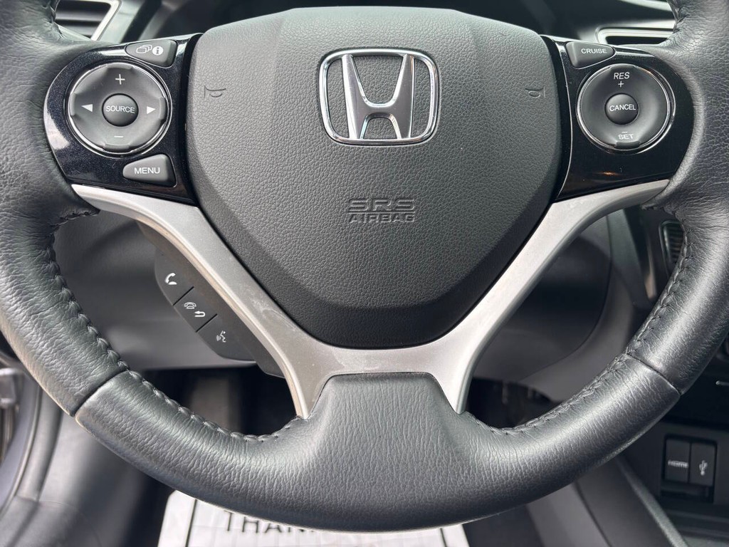 Honda Civic Sedan Vehicle Full-screen Gallery Image 24