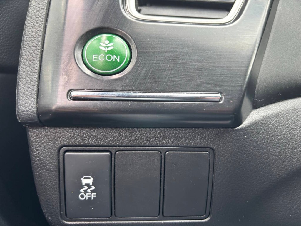 Honda Civic Sedan Vehicle Full-screen Gallery Image 25