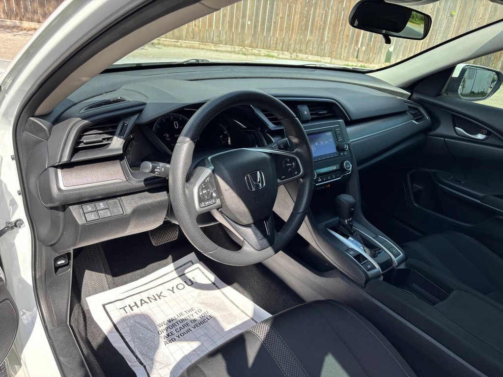 Honda Civic Sedan Vehicle Full-screen Gallery Image 07