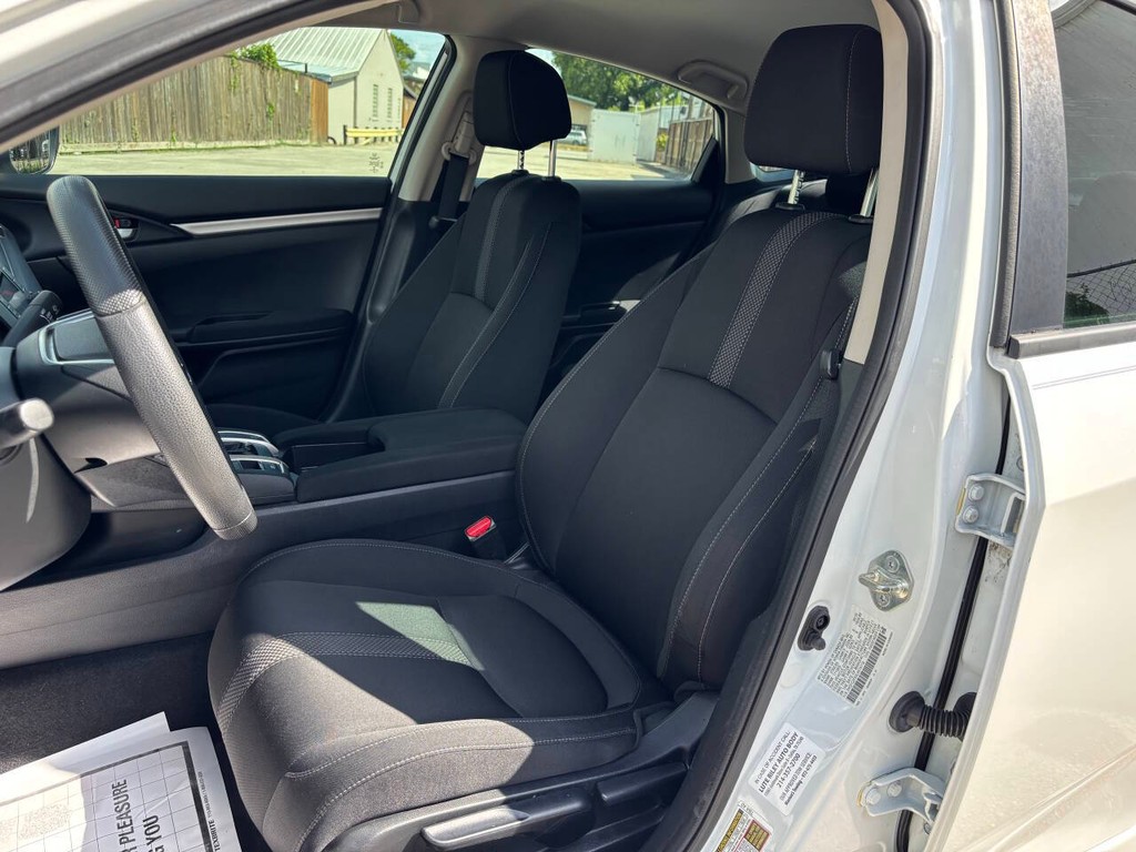 Honda Civic Sedan Vehicle Full-screen Gallery Image 08