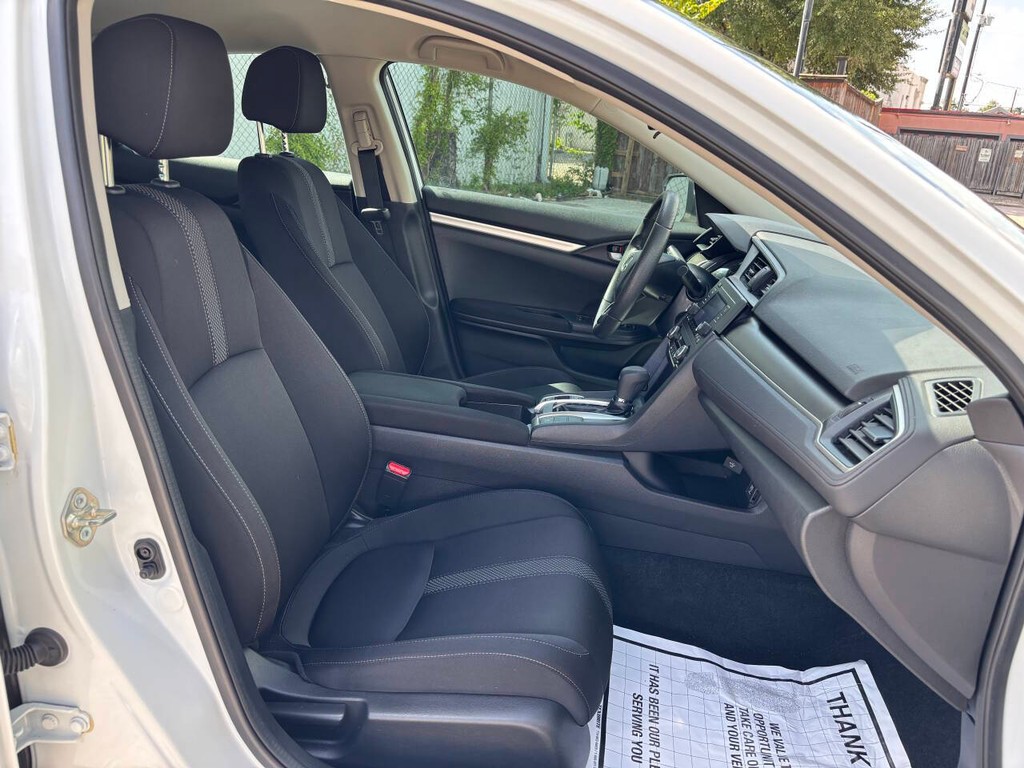 Honda Civic Sedan Vehicle Full-screen Gallery Image 11
