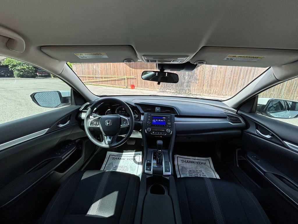 Honda Civic Sedan Vehicle Full-screen Gallery Image 17