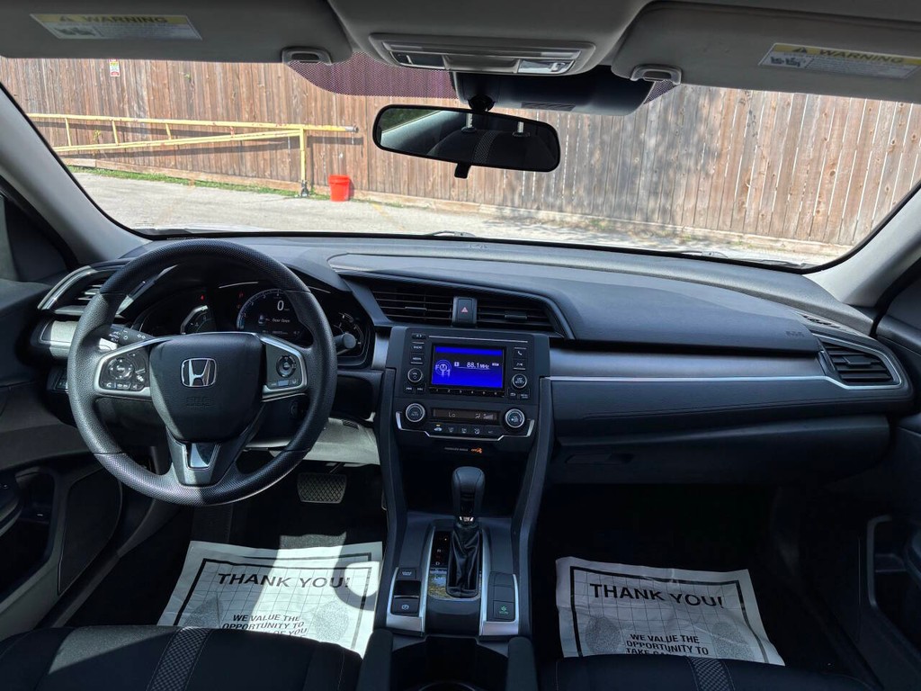 Honda Civic Sedan Vehicle Full-screen Gallery Image 18