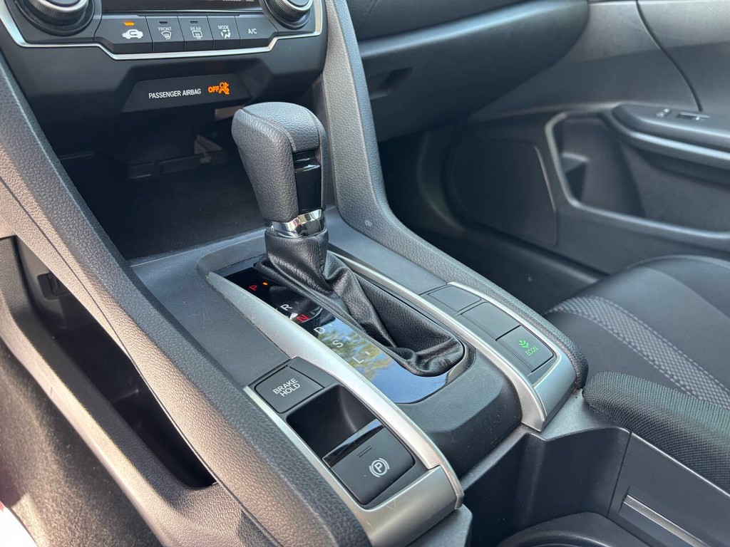 Honda Civic Sedan Vehicle Full-screen Gallery Image 21