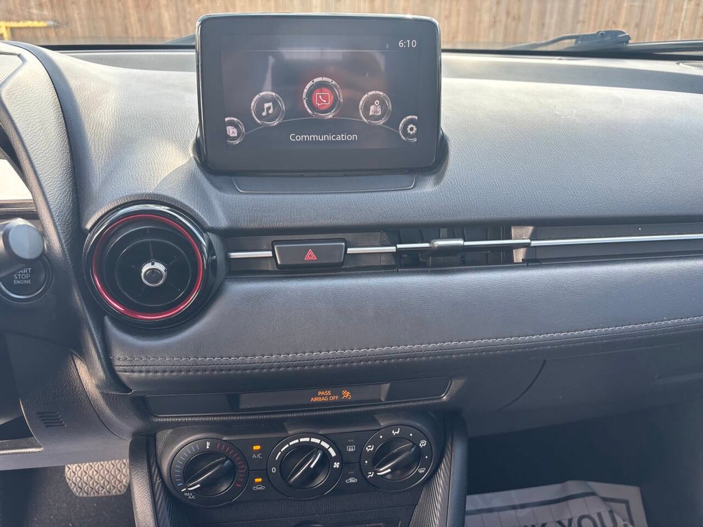 Mazda CX-3 Vehicle Full-screen Gallery Image 19