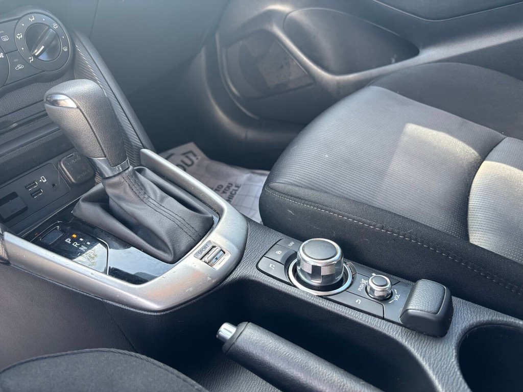 Mazda CX-3 Vehicle Full-screen Gallery Image 22