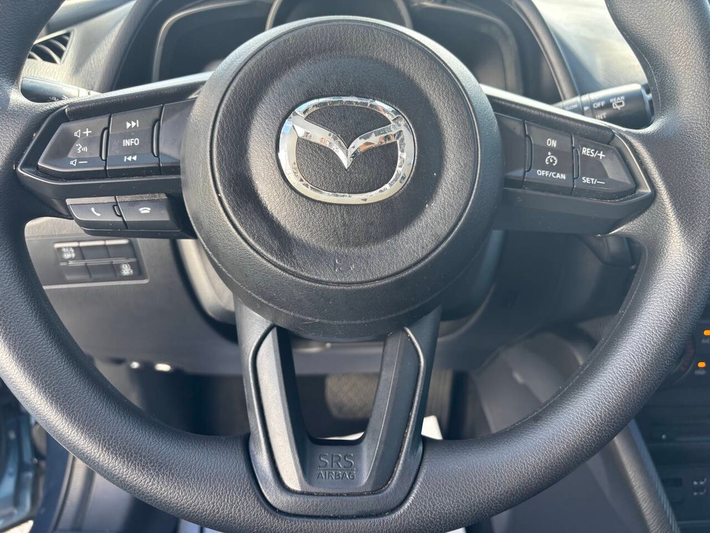 Mazda CX-3 Vehicle Full-screen Gallery Image 24
