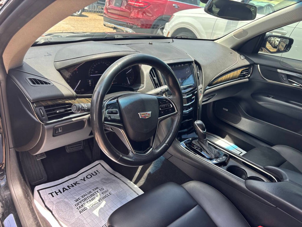 Cadillac ATS Coupe Vehicle Full-screen Gallery Image 08