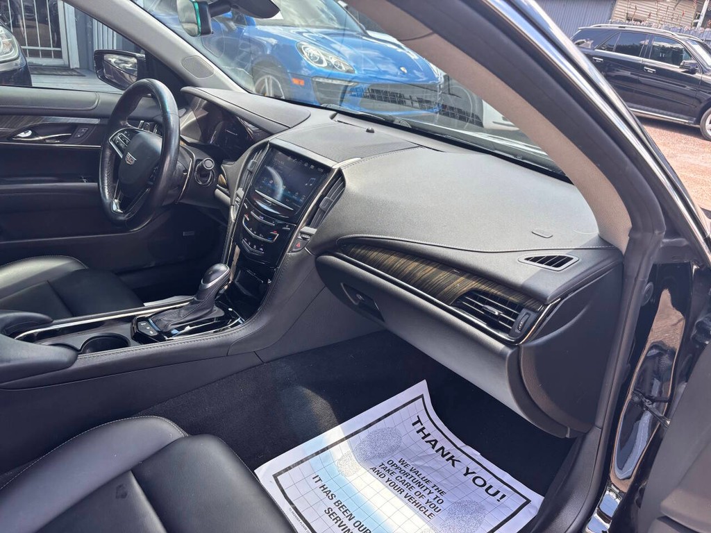 Cadillac ATS Coupe Vehicle Full-screen Gallery Image 11
