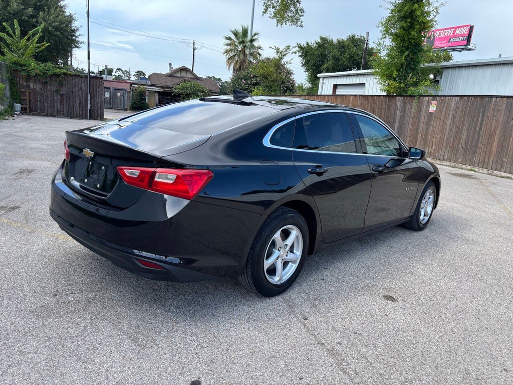 Chevrolet Malibu Vehicle Full-screen Gallery Image 07