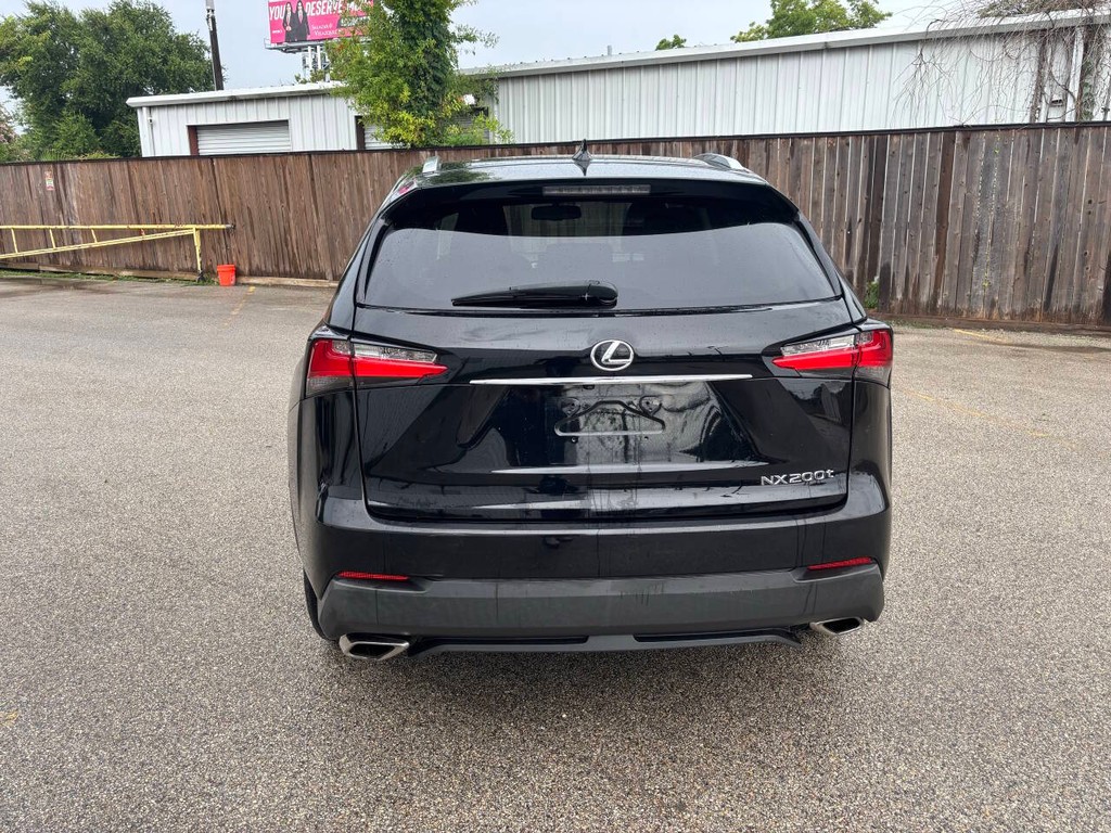 Lexus NX 200t Vehicle Full-screen Gallery Image 06