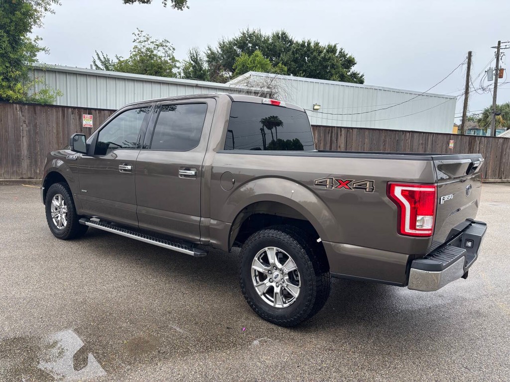 Ford F-150 Vehicle Full-screen Gallery Image 05