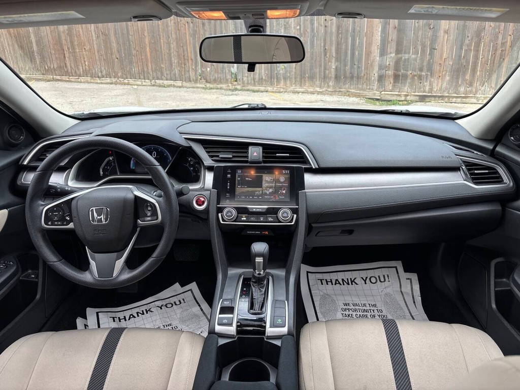 Honda Civic Sedan Vehicle Full-screen Gallery Image 18