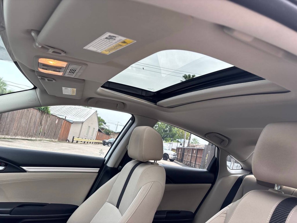 Honda Civic Sedan Vehicle Full-screen Gallery Image 25