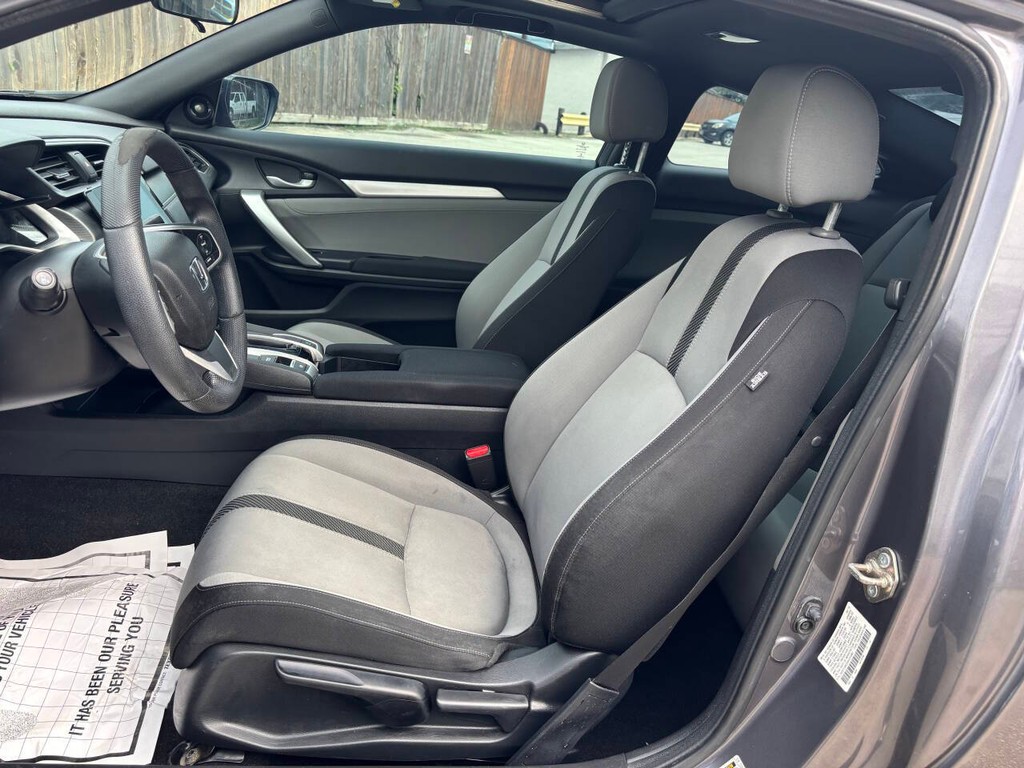 Honda Civic Coupe Vehicle Full-screen Gallery Image 10