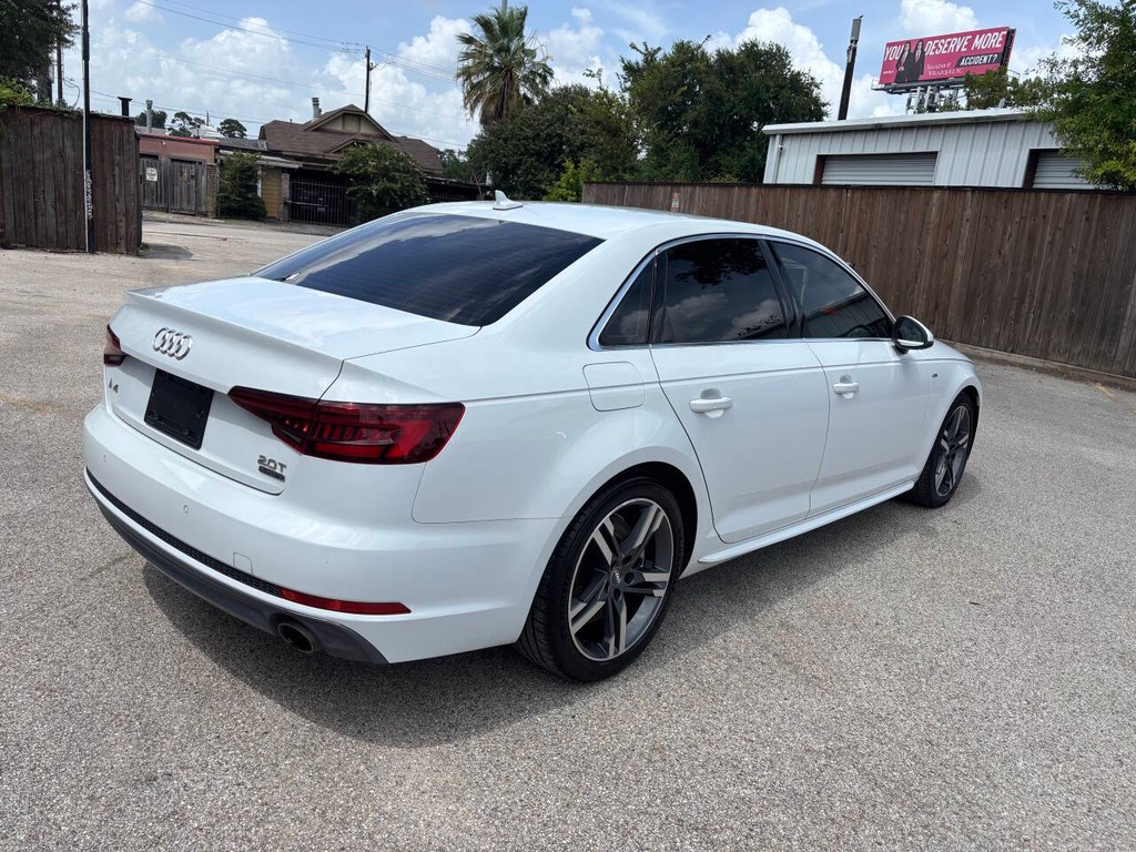 Audi A4 Vehicle Full-screen Gallery Image 07