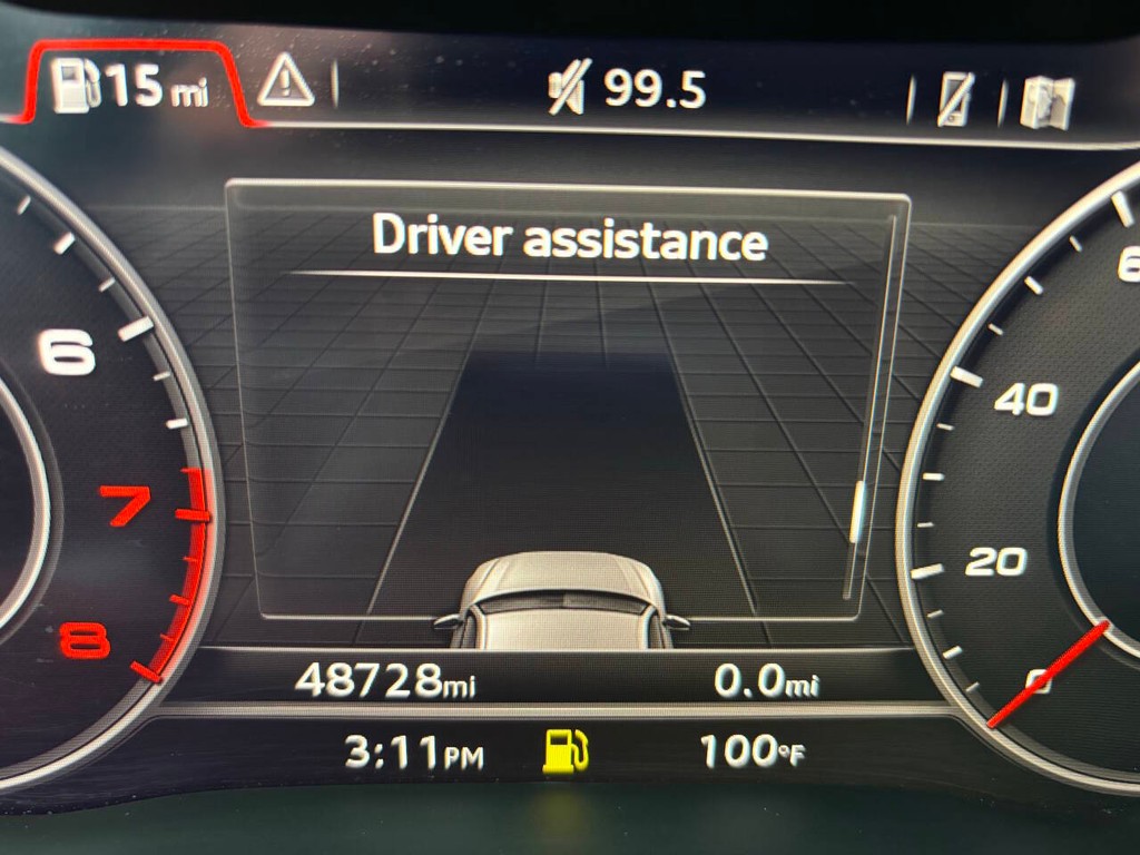 Audi A4 Vehicle Full-screen Gallery Image 29