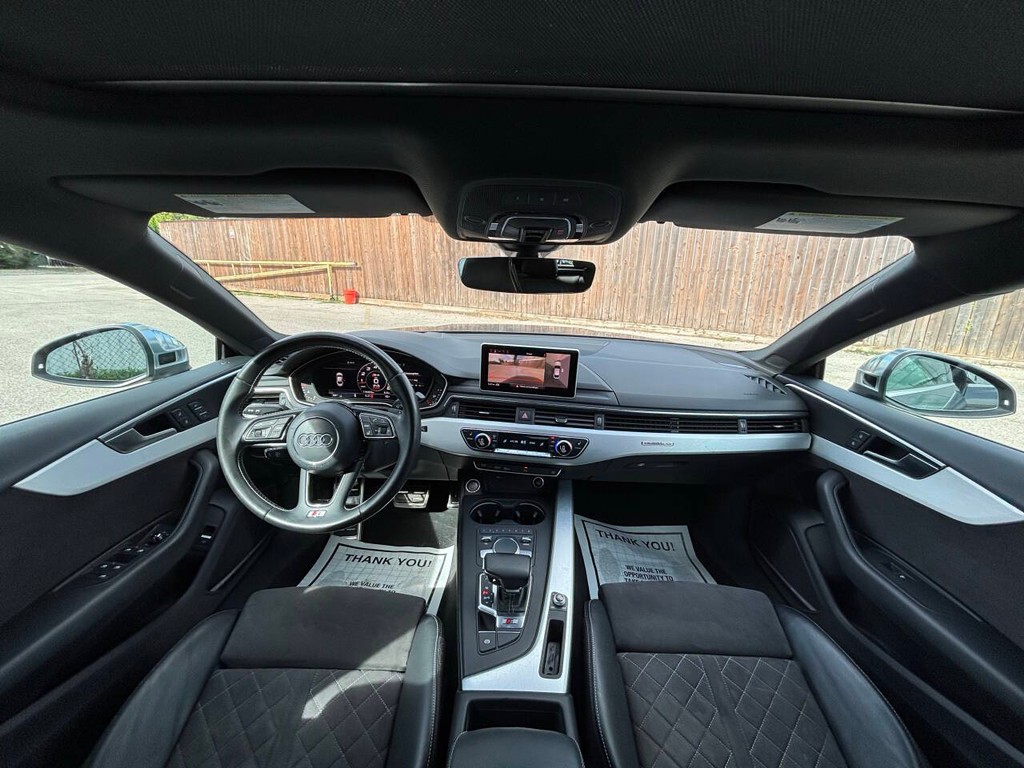 Audi S5 Sportback Vehicle Full-screen Gallery Image 18