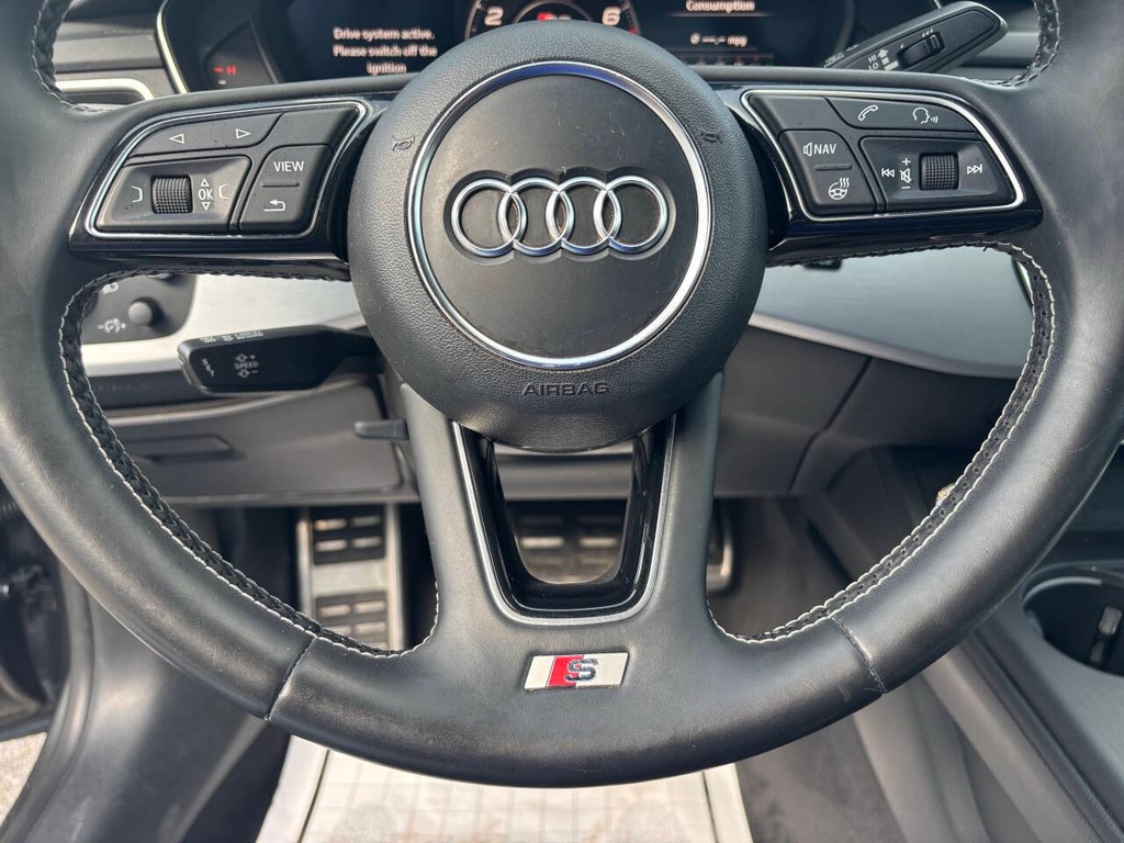 Audi S5 Sportback Vehicle Full-screen Gallery Image 23