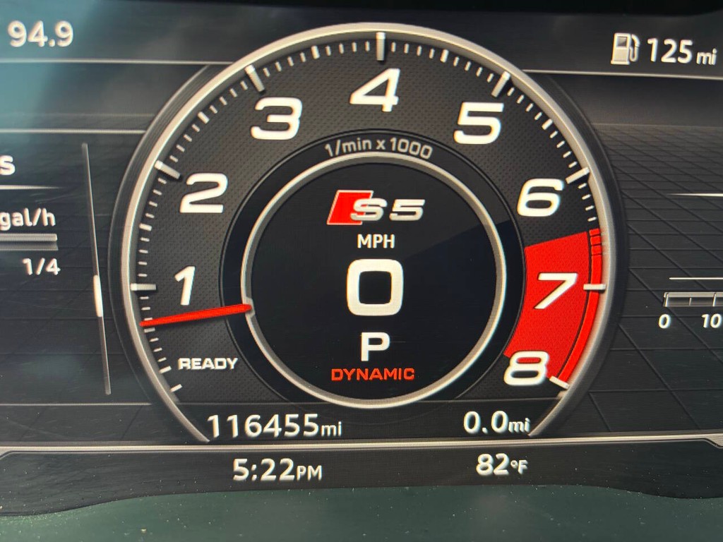 Audi S5 Sportback Vehicle Full-screen Gallery Image 29