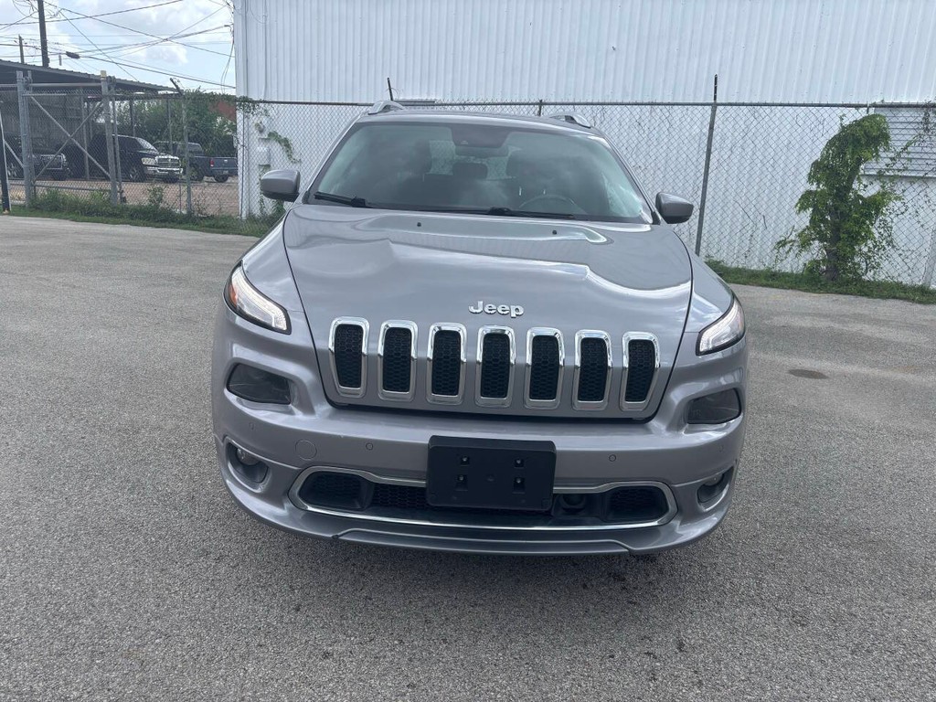 Jeep Cherokee Vehicle Full-screen Gallery Image 02