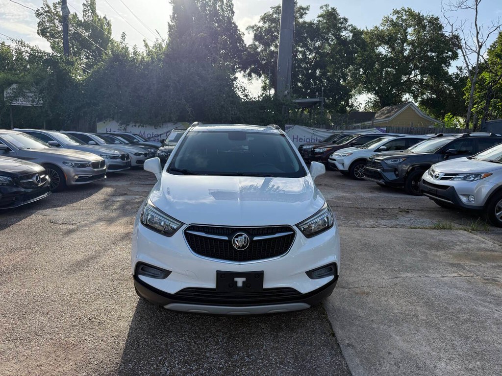 Buick Encore Vehicle Full-screen Gallery Image 03