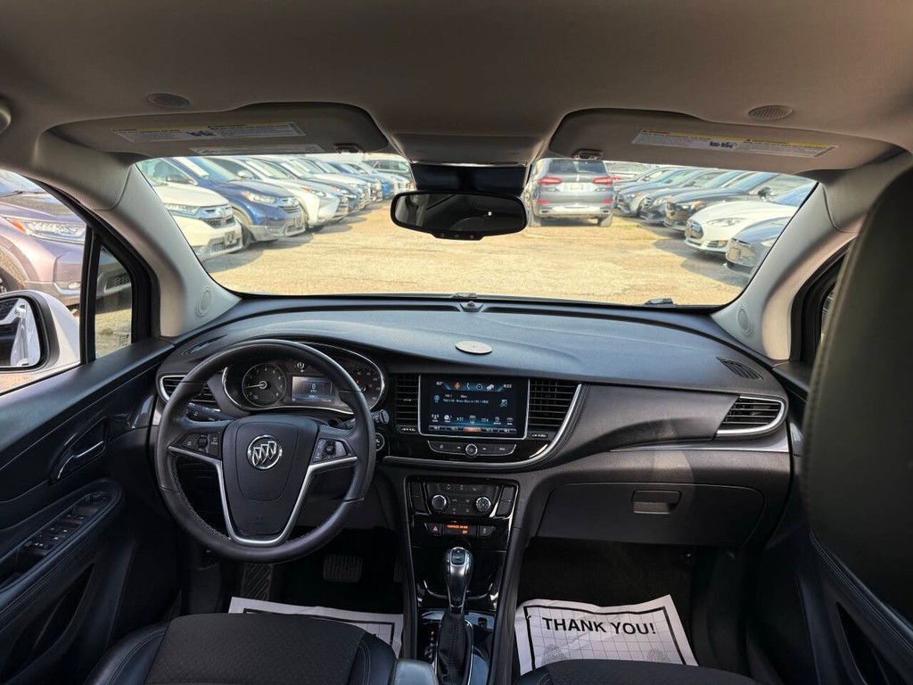Buick Encore Vehicle Full-screen Gallery Image 18