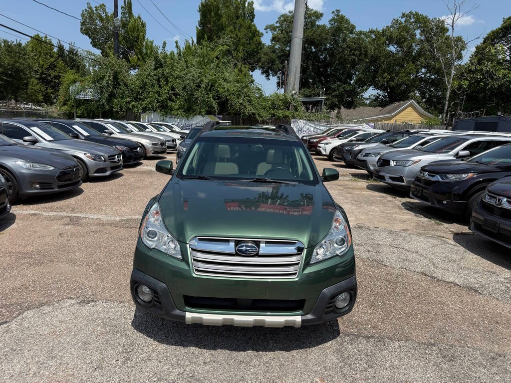 Subaru Outback Vehicle Full-screen Gallery Image 03
